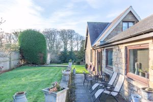 Photo 13- click for photo gallery